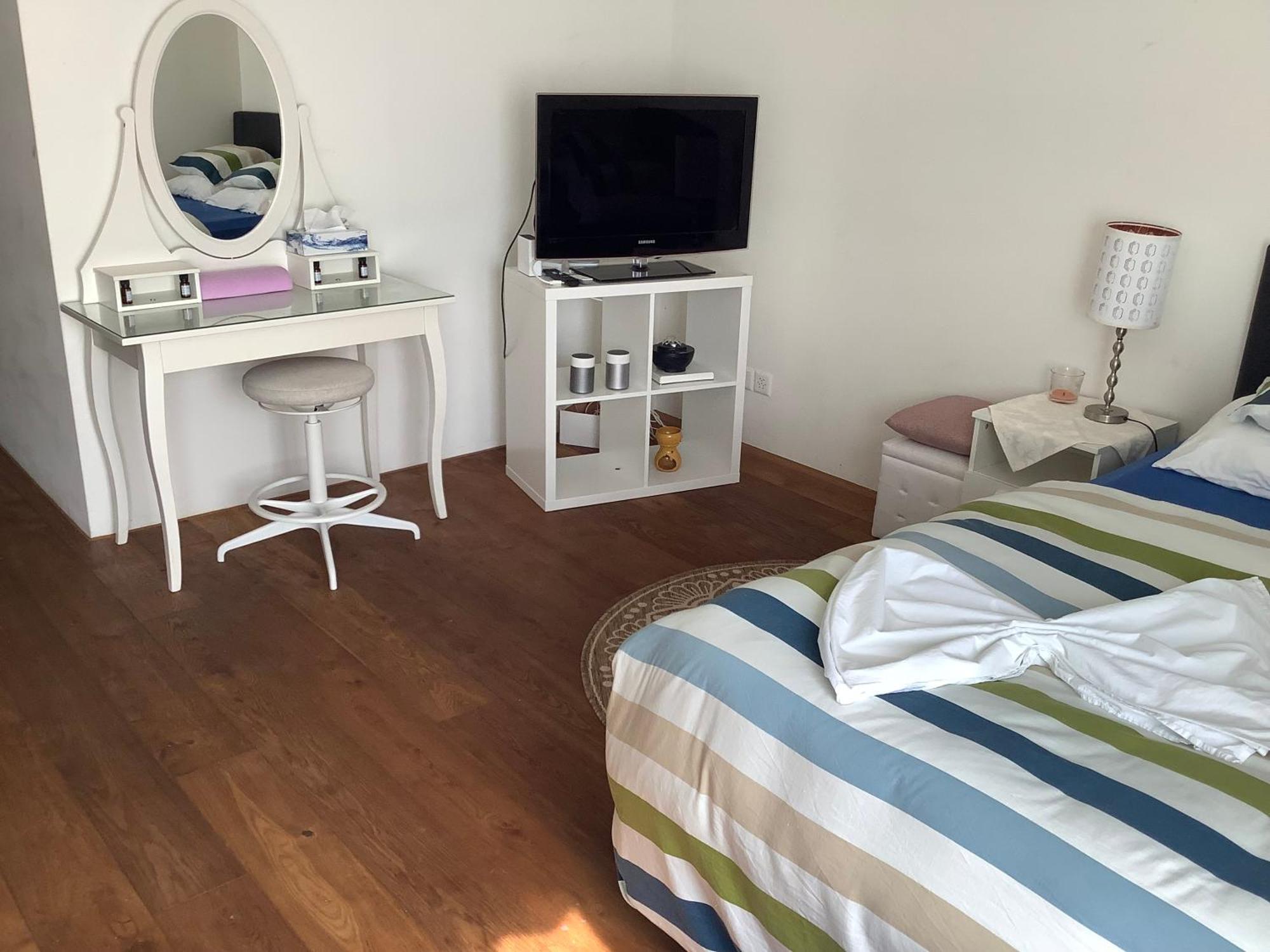 Chambre Spacieuse Et Confortable Avec Ecran Plat Oetwil an Der Limmat Exterior foto